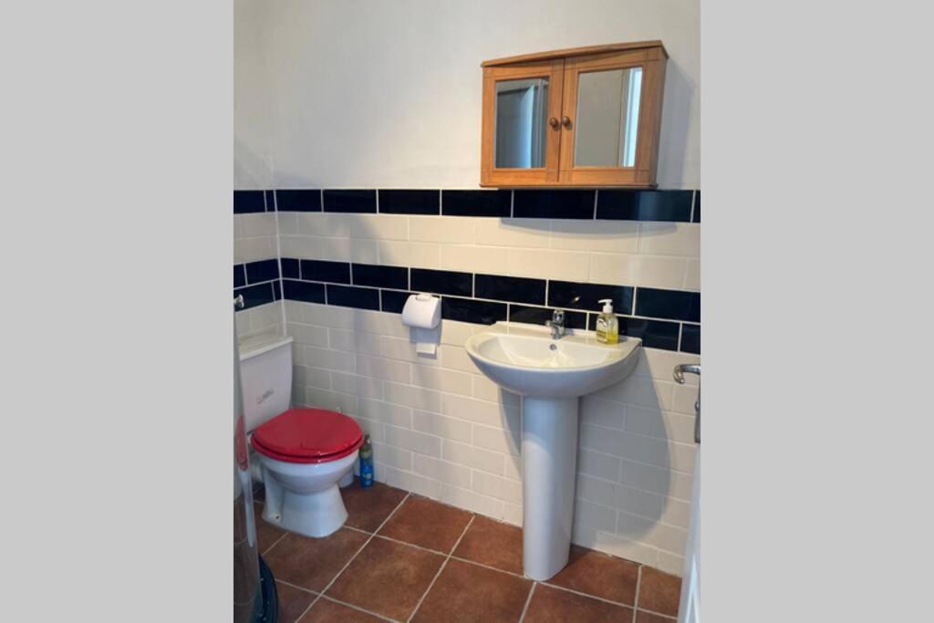 La Petite Maison - Self Catering Pre-en-Pail-Saint-Samson Екстериор снимка